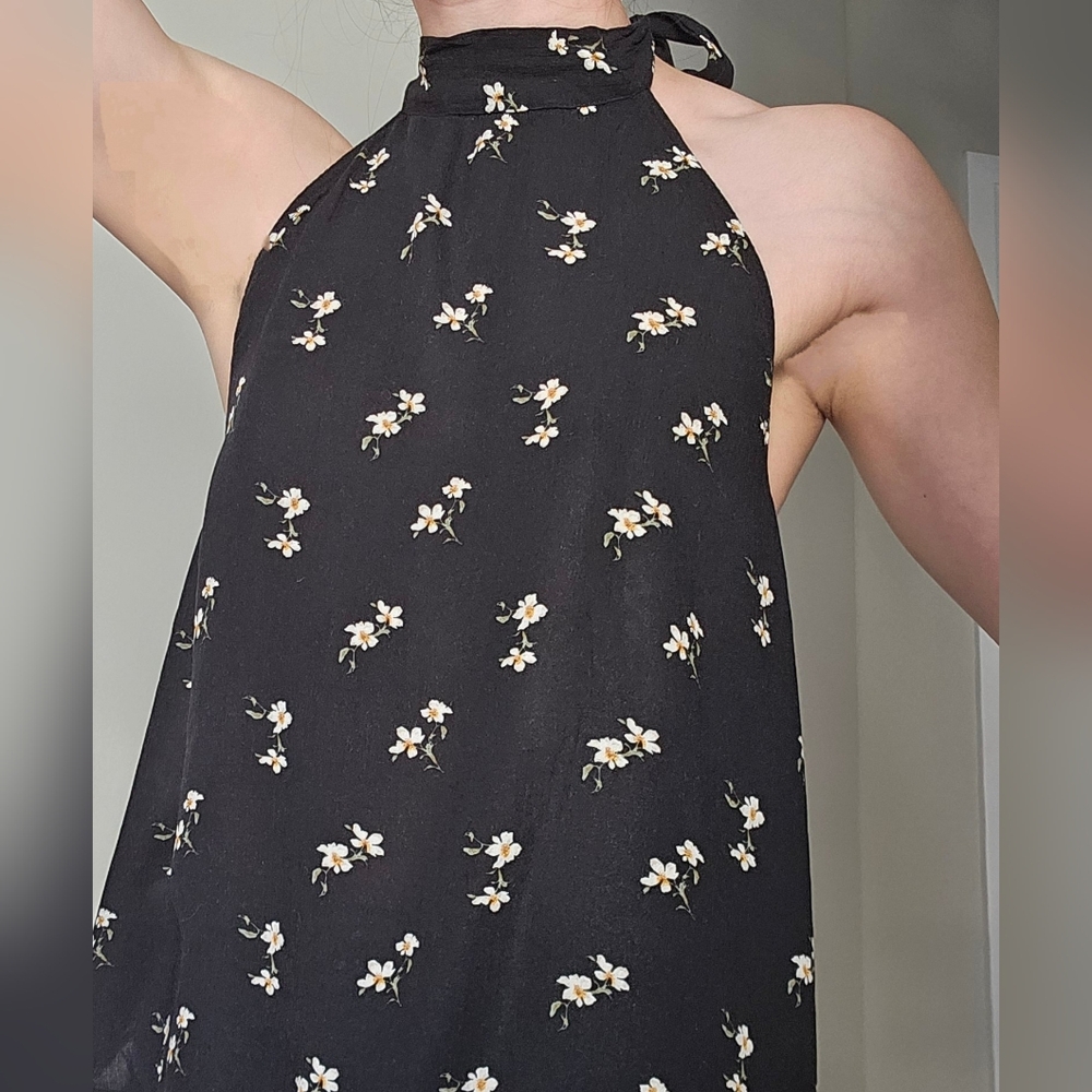 AE Daisy Dream Halter Tank (XS)